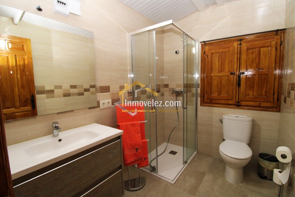Cortijo en Vélez de Benaudalla (Ref.:0331)