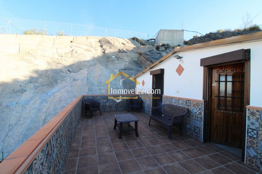 Cortijo en Vélez de Benaudalla (Ref.:0331)