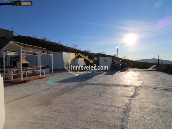 Cortijo en Vélez de Benaudalla (Ref.:0331)