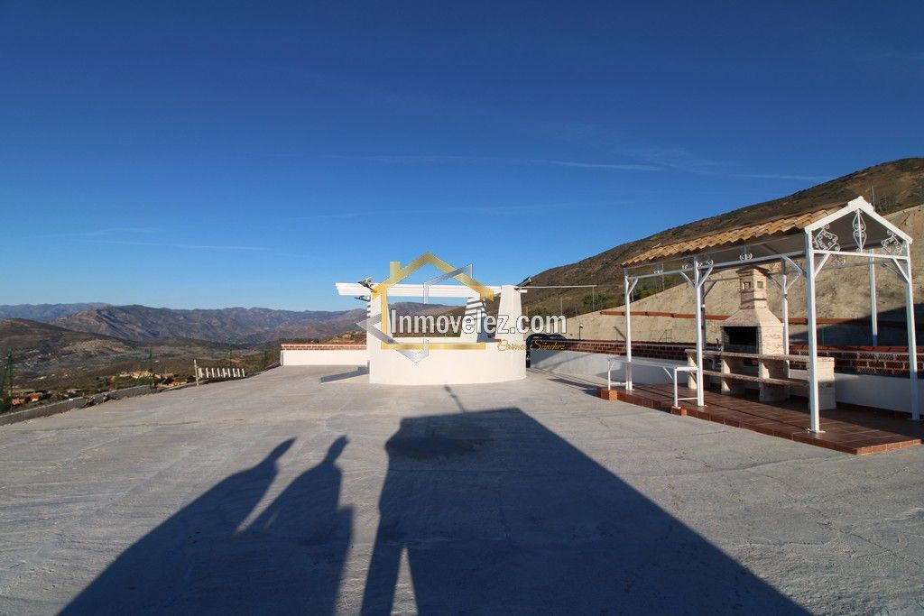 Cortijo en Vélez de Benaudalla (Ref.:0331)
