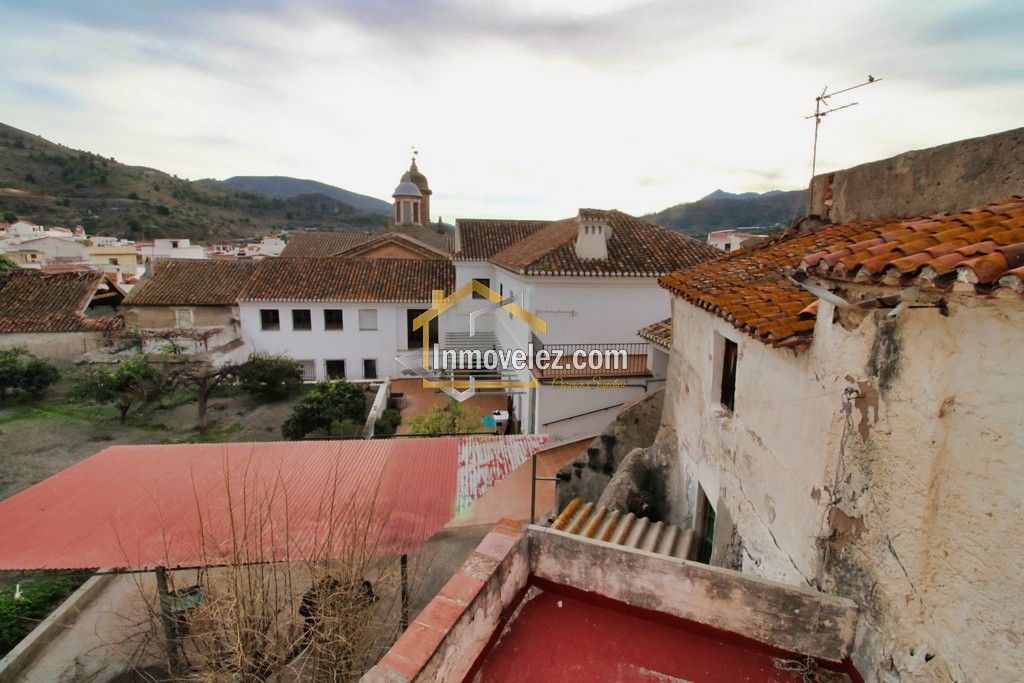 Casa en Vélez de Benaudalla (Ref.:0280)