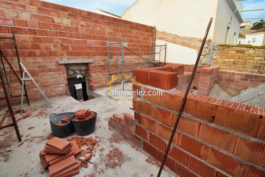 Casa en Vélez de Benaudalla (Ref.:0280)