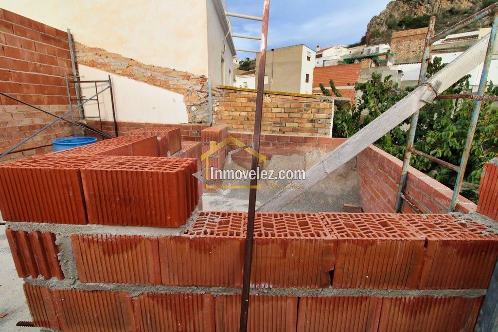 Casa en Vélez de Benaudalla (Ref.:0280)