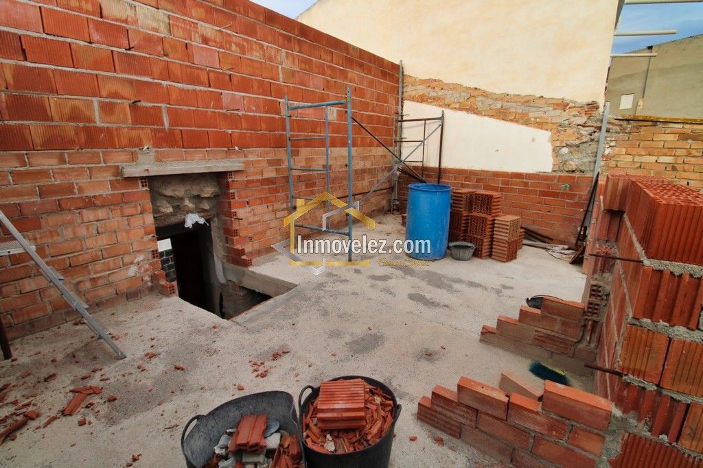 Casa en Vélez de Benaudalla (Ref.:0280)