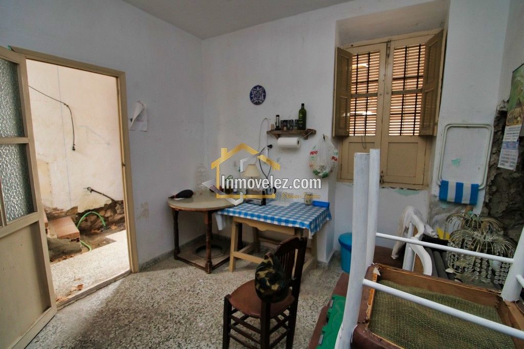 Casa en Vélez de Benaudalla (Ref.:0280)