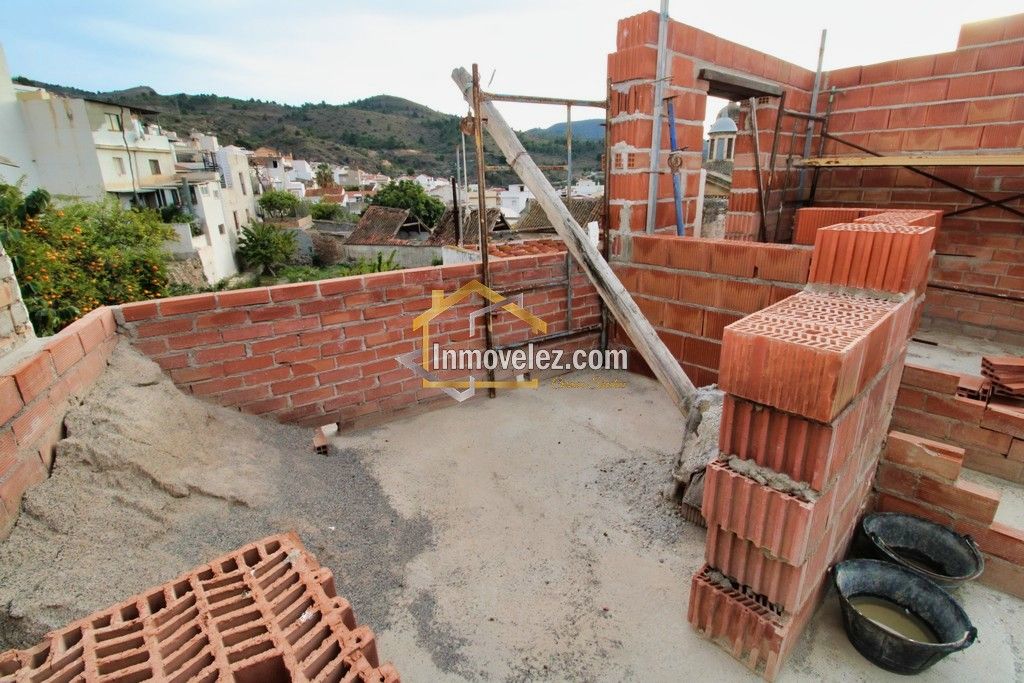 Casa en Vélez de Benaudalla (Ref.:0280)