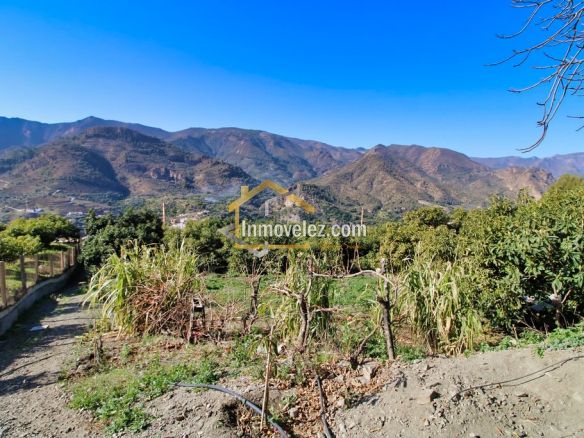 Finca en Guajar Faragüit (Ref.:0343)