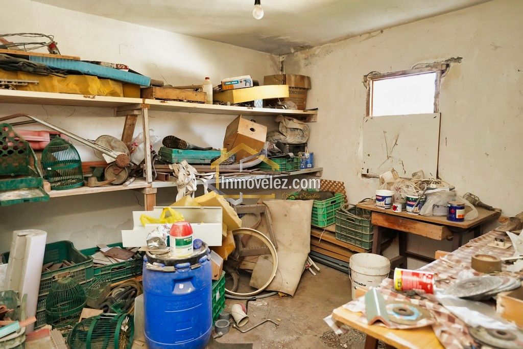 Gran casa en Vélez de Benaudalla (Ref.:0350)