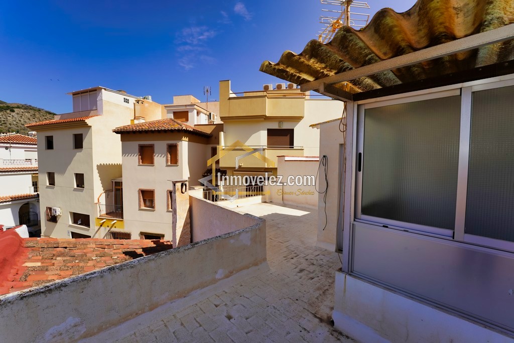 Casa en Vélez de Benaudalla (Ref.:0351)