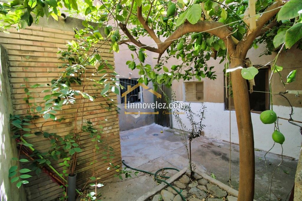 Casa en Vélez de Benaudalla (Ref.:0366)