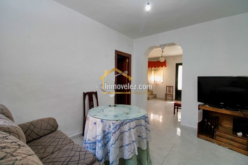 Casa en Vélez de Benaudalla (Ref.:0366)