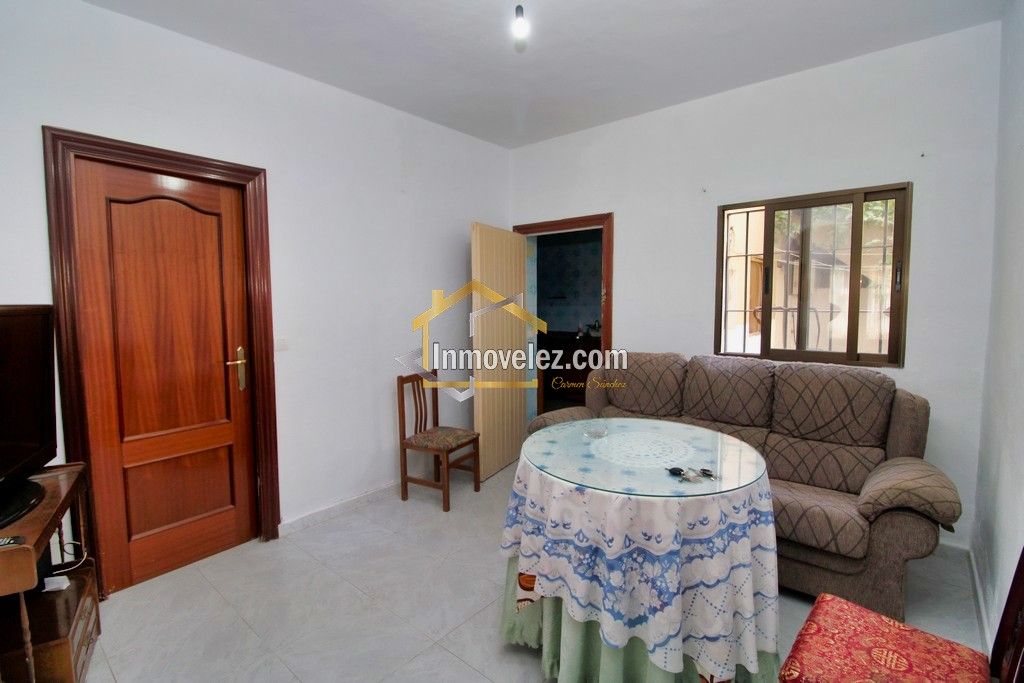 Casa en Vélez de Benaudalla (Ref.:0366)