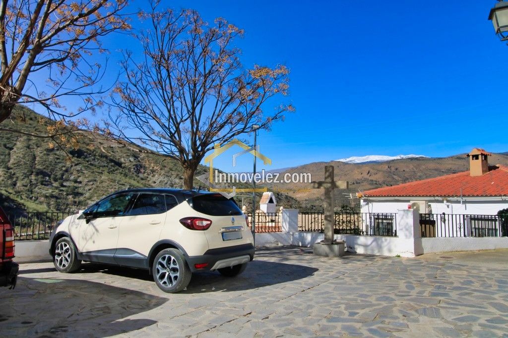 Casa en Torvizcón (Ref.:0380)