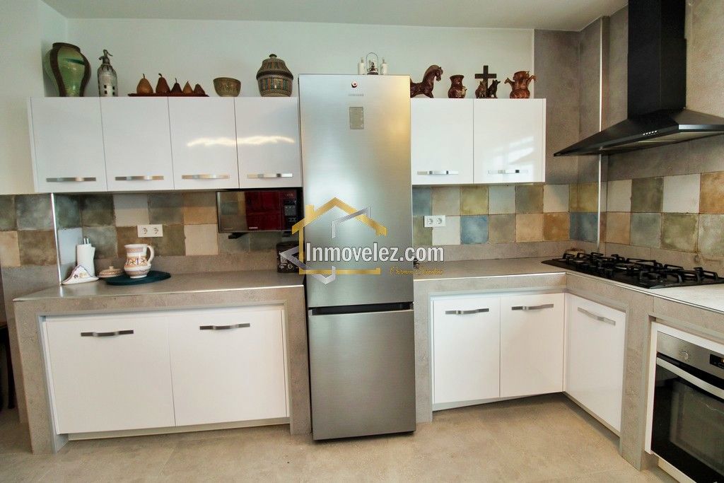 Cortijo en Vélez de Benaudalla (Ref.:0386)