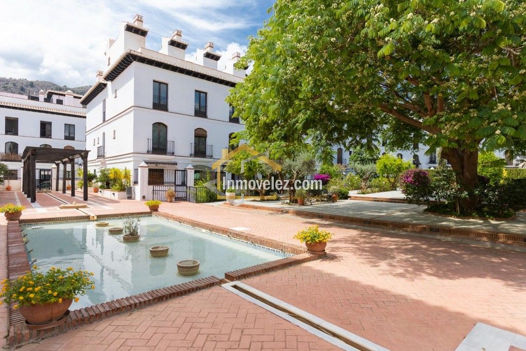 Apartamento en Vélez de Benaudalla (Ref.:0400)