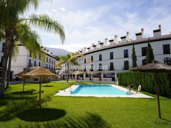 Apartamento en Vélez de Benaudalla (Ref.:0400)