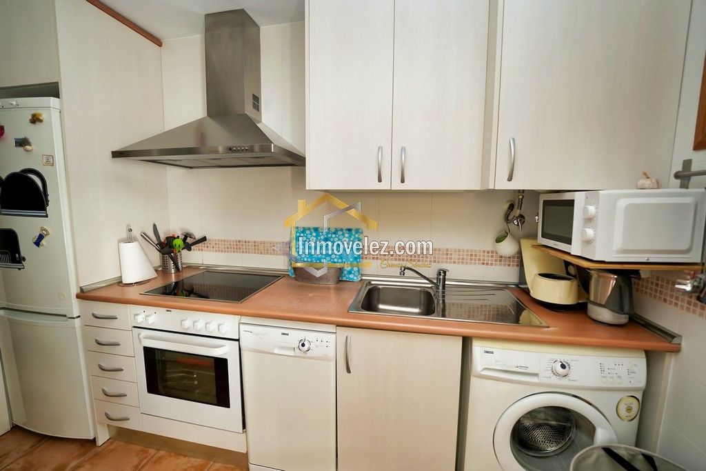 Apartamento en Vélez de Benaudalla (Ref.:0400)