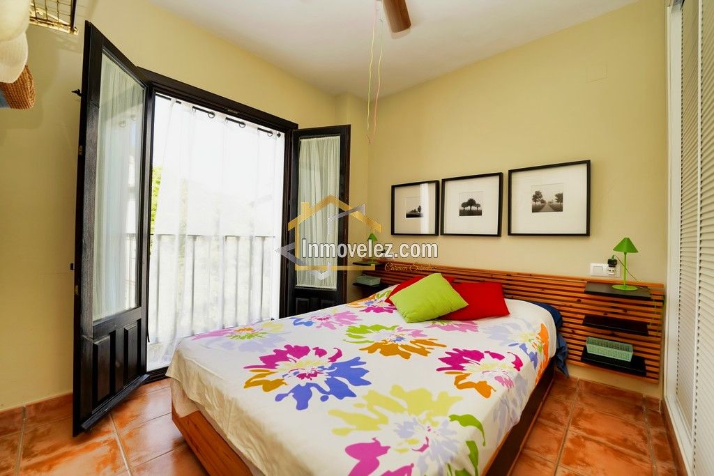 Apartamento en Vélez de Benaudalla (Ref.:0400)