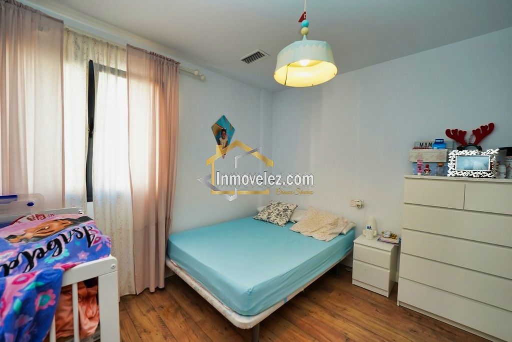 Unifamiliar en Vélez de Benaudalla (Ref.:0401)