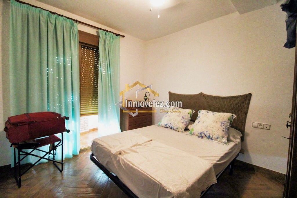 Casa en Vélez de Benaudalla (Ref.:0406)