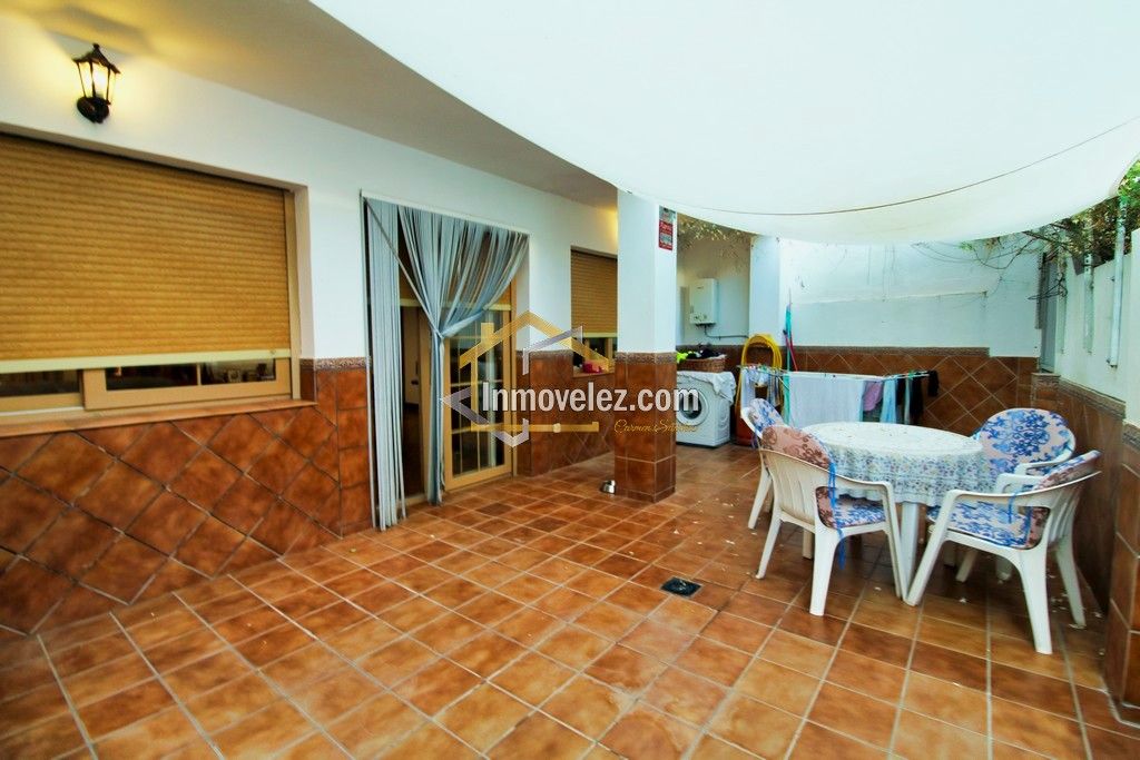 Casa en Vélez de Benaudalla (Ref.:0406)