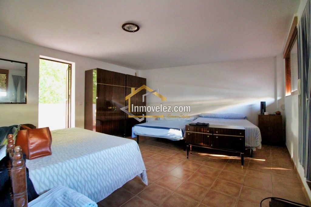 Casa en Vélez de Benaudalla (Ref.:0406)