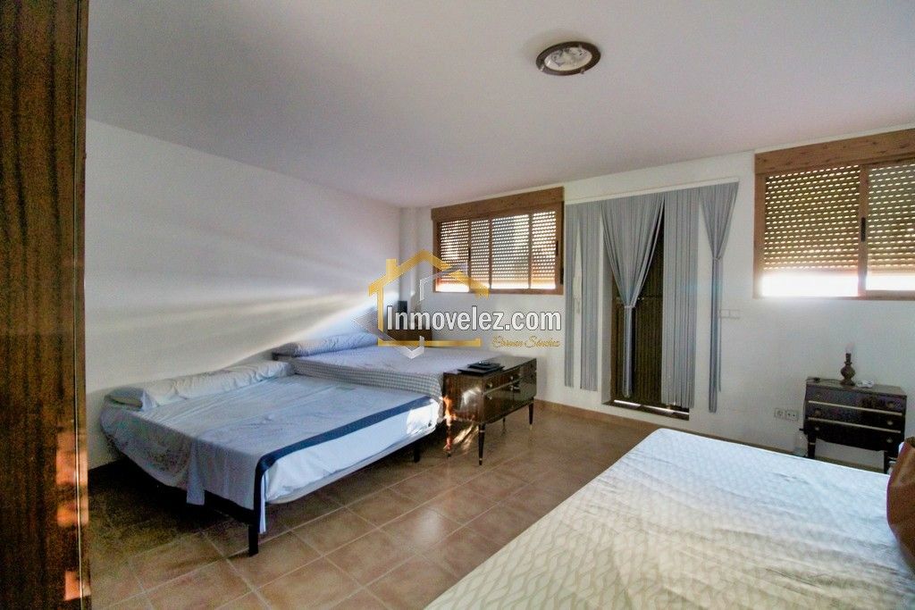 Casa en Vélez de Benaudalla (Ref.:0406)
