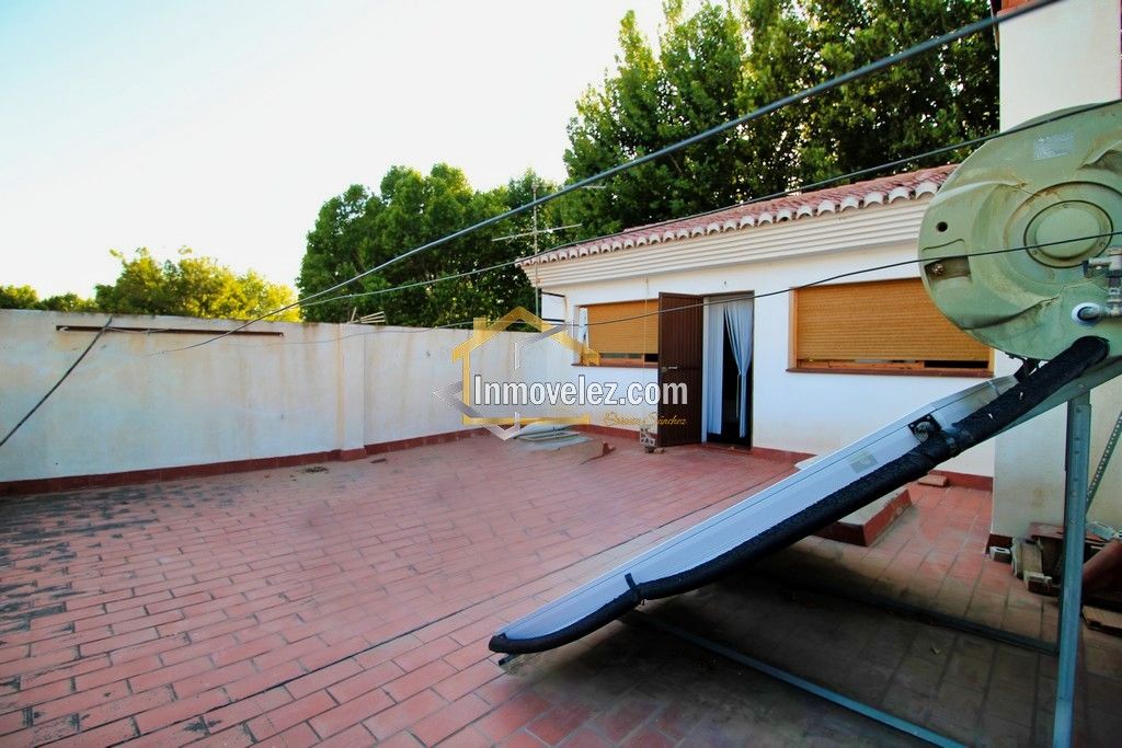 Casa en Vélez de Benaudalla (Ref.:0406)