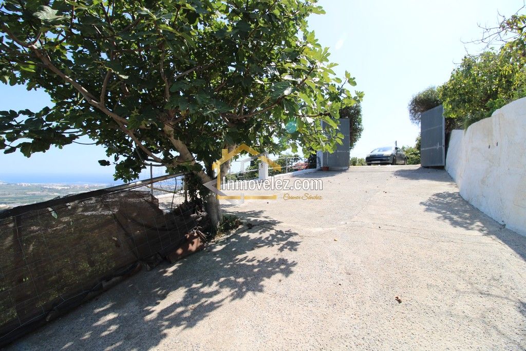 Cortijo en Motril (Ref.:0411)