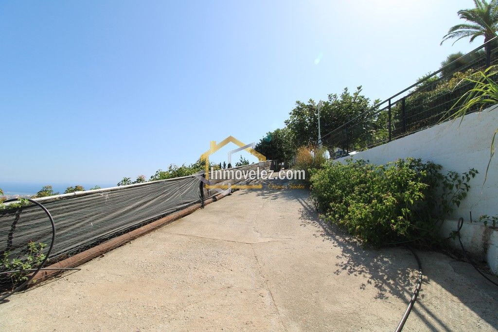 Cortijo en Motril (Ref.:0411)