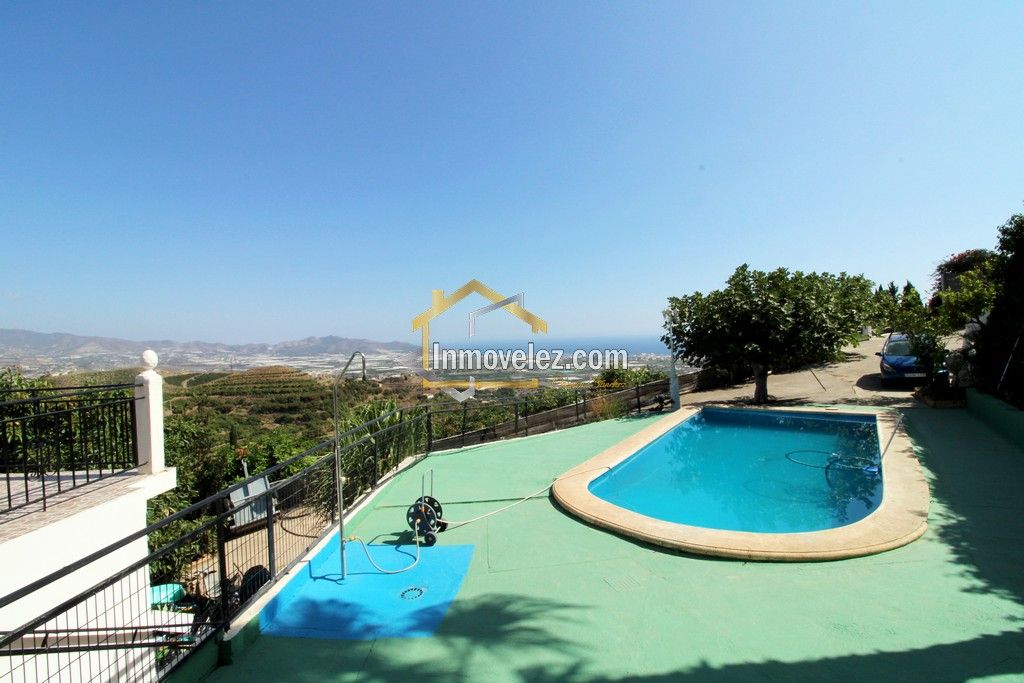 Cortijo en Motril (Ref.:0411)