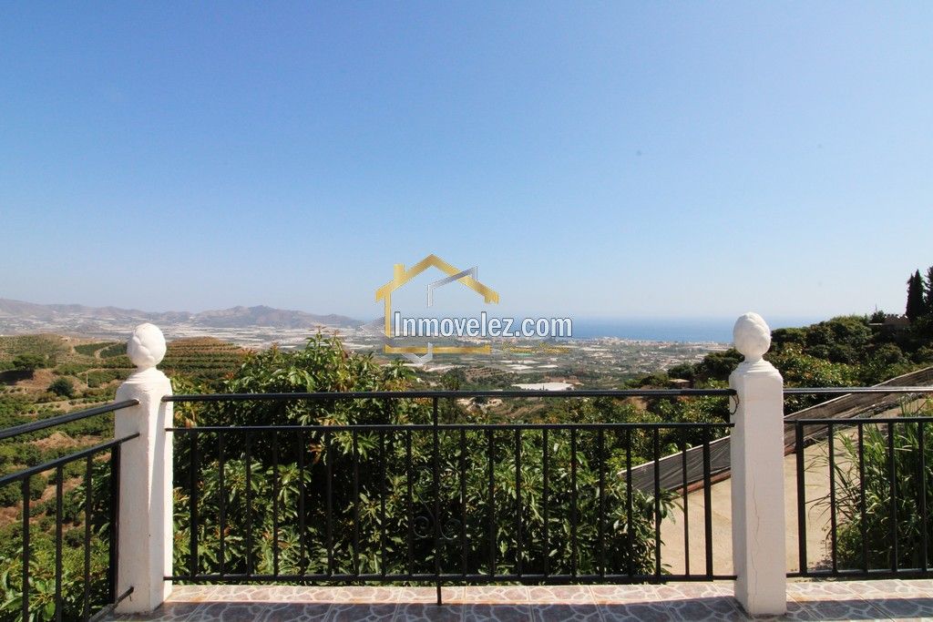 Cortijo en Motril (Ref.:0411)