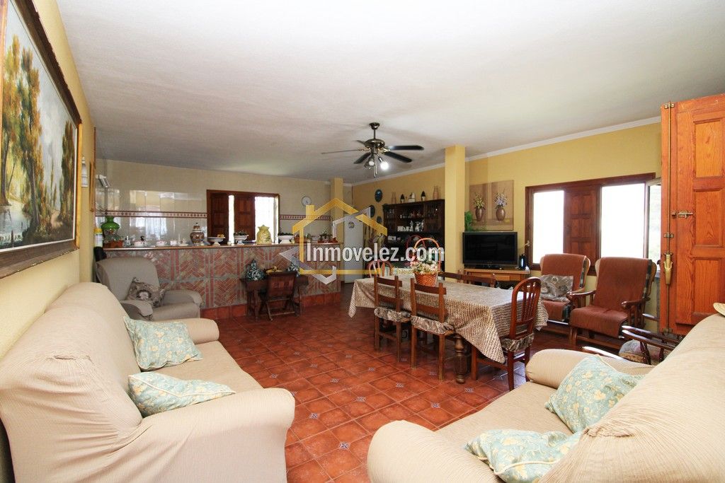 Cortijo en Motril (Ref.:0411)