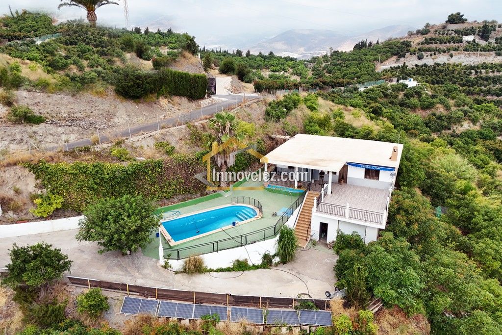 Cortijo en Motril (Ref.:0411)