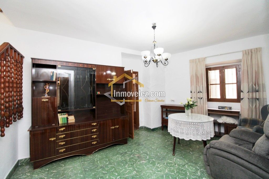 Casa en Vélez de Benaudalla (Ref.:0422)