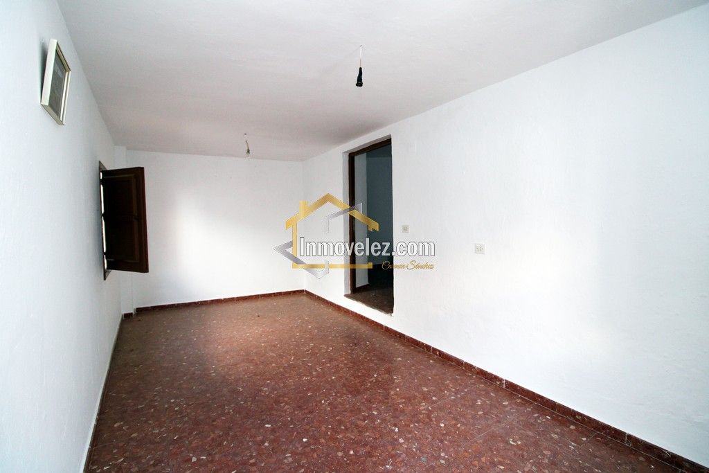 Casa en Vélez de Benaudalla (Ref.:0422)