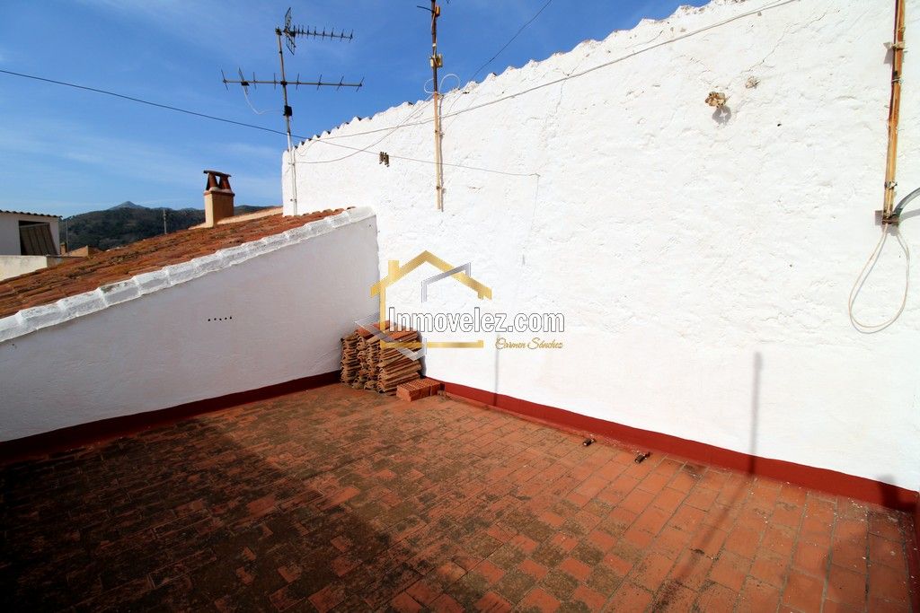 Casa en Vélez de Benaudalla (Ref.:0422)