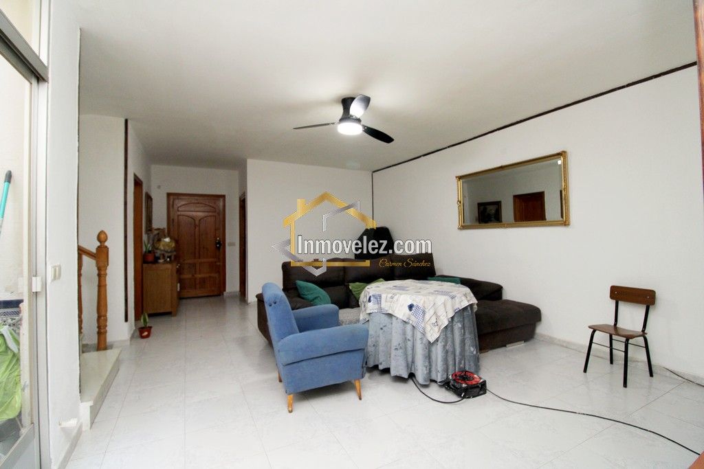 Casa en Vélez de Benaudalla (Ref.:0425)