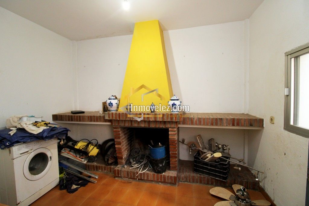 Casa en Vélez de Benaudalla (Ref.:0425)
