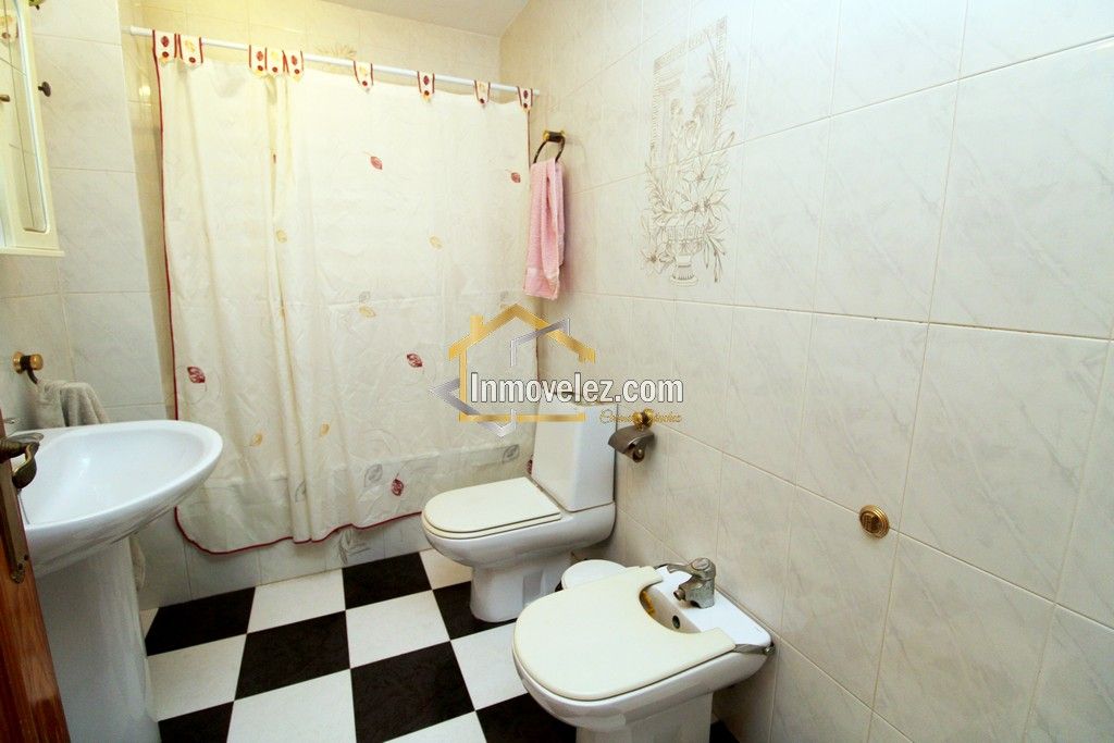 Casa en Vélez de Benaudalla (Ref.:0425)