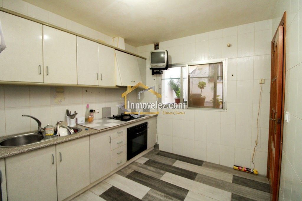 Casa en Vélez de Benaudalla (Ref.:0425)