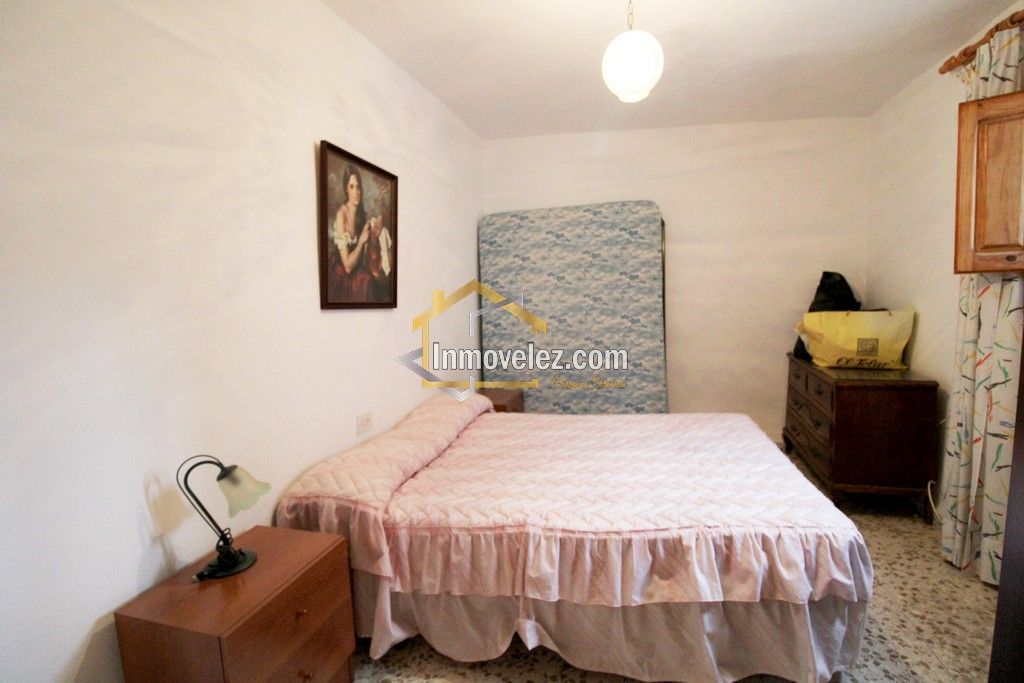 Casa en Vélez de Benaudalla (Ref.:0435)