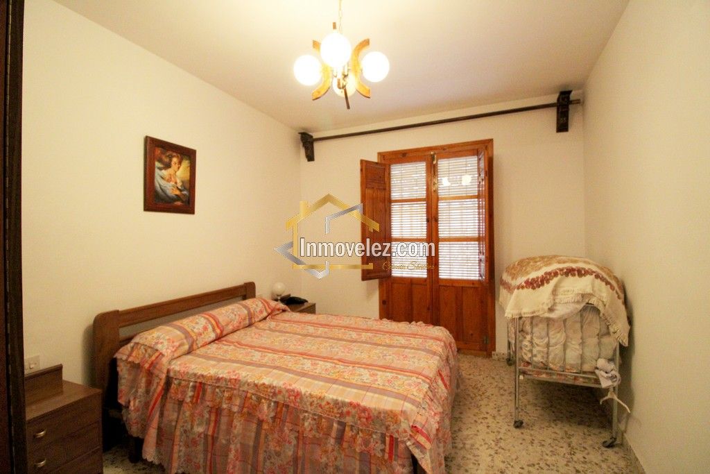 Casa en Vélez de Benaudalla (Ref.:0435)