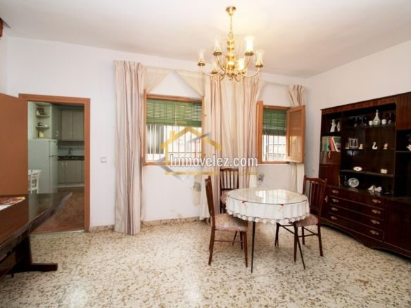 Casa en Vélez de Benaudalla (Ref.:0435)