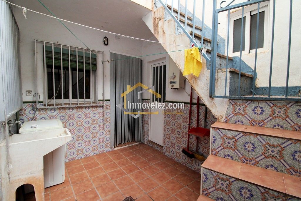 Casa en Vélez de Benaudalla (Ref.:0435)