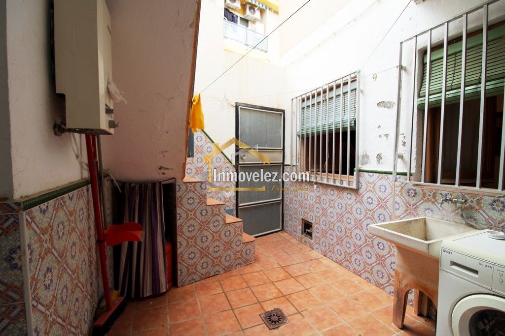 Casa en Vélez de Benaudalla (Ref.:0435)