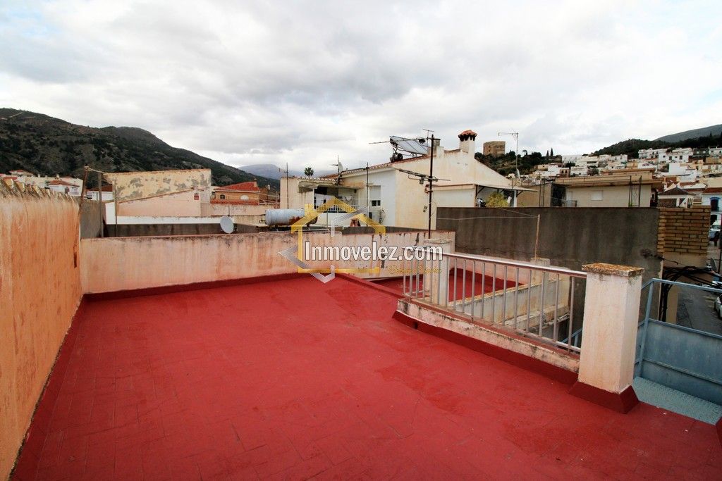 Casa en Vélez de Benaudalla (Ref.:0435)