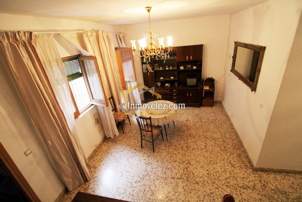 Casa en Vélez de Benaudalla (Ref.:0435)