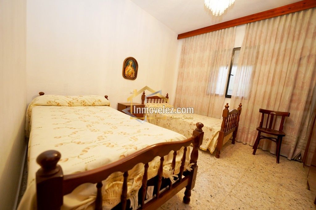 Casa en Vélez de Benaudalla (Ref.:0441)