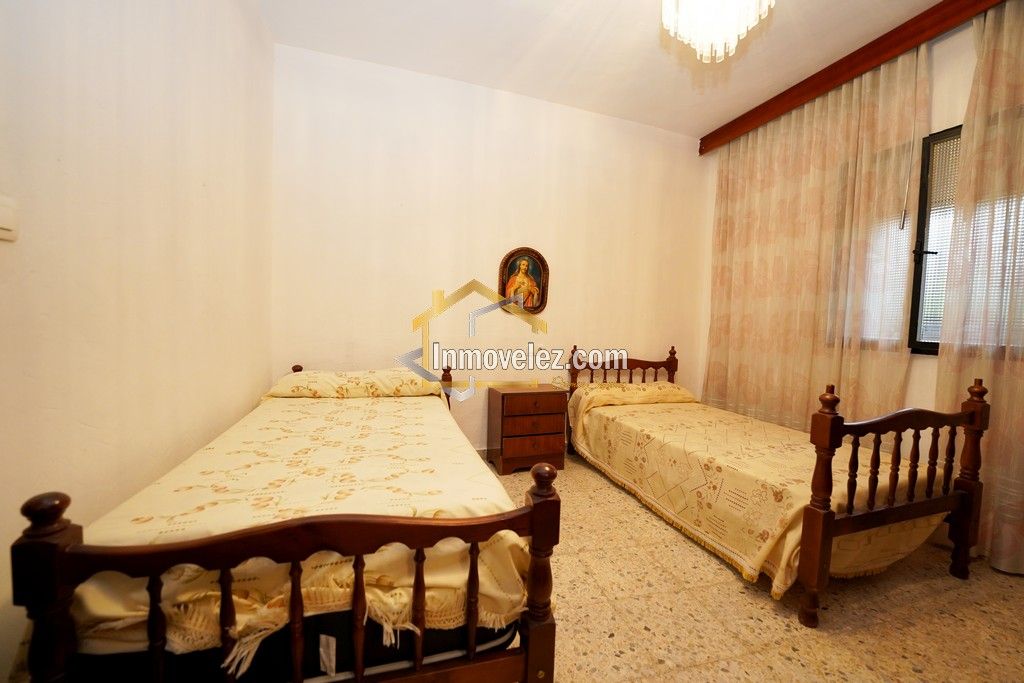 Casa en Vélez de Benaudalla (Ref.:0441)